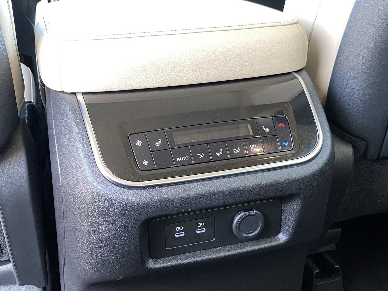 2026 INFINITI QX80 Pure - Photo 16