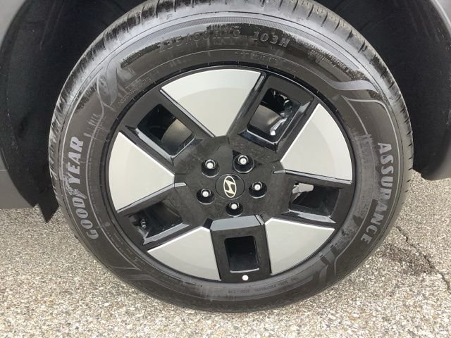 New 2026 Gray Hyundai SEL image 34