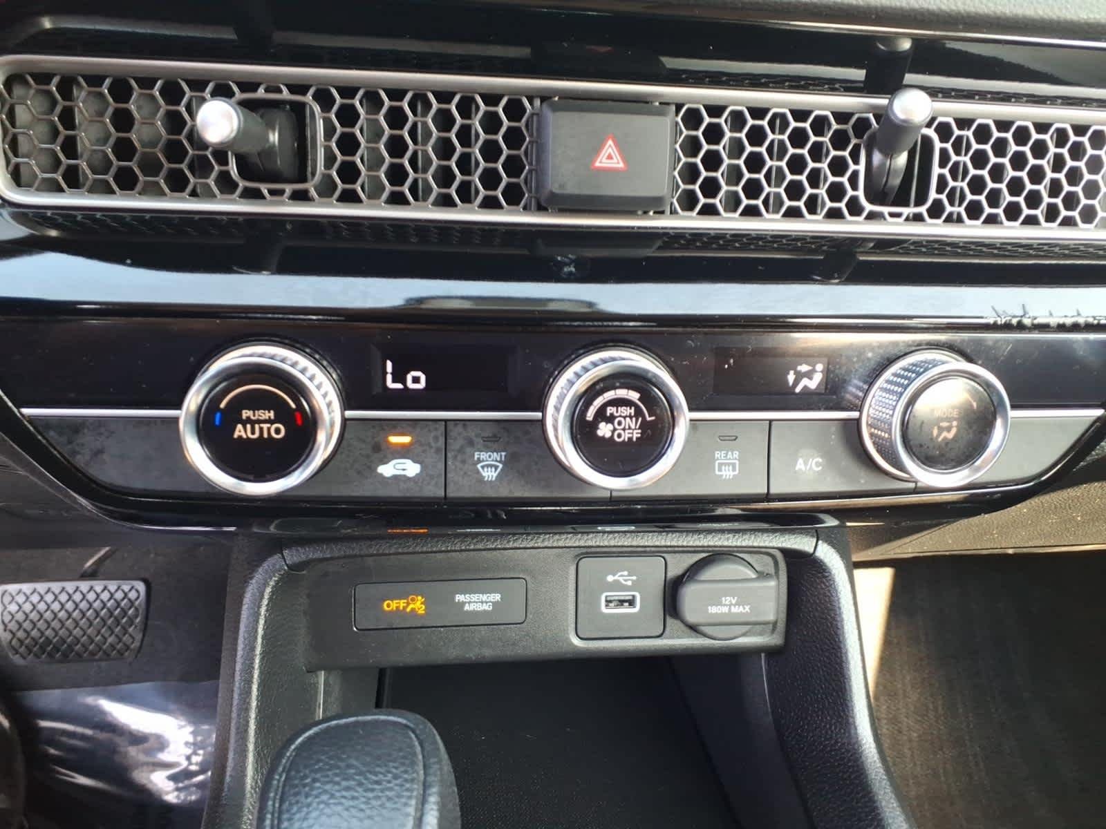 2024 Honda Civic Hatchback LX - Photo 19
