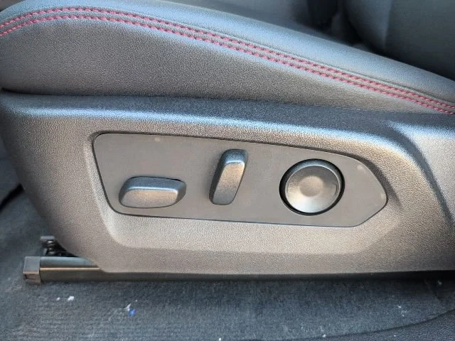 2026 Chevrolet Colorado Z71 - Photo 13