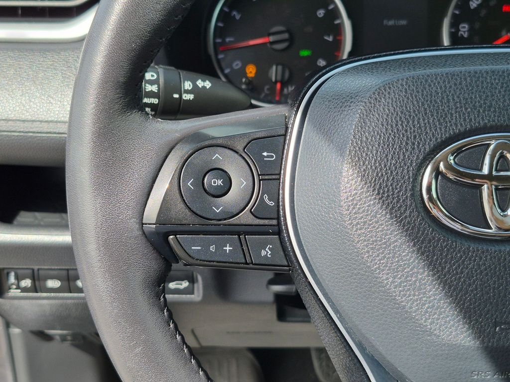 Used 2021 Gray Toyota XLE Premium image 16