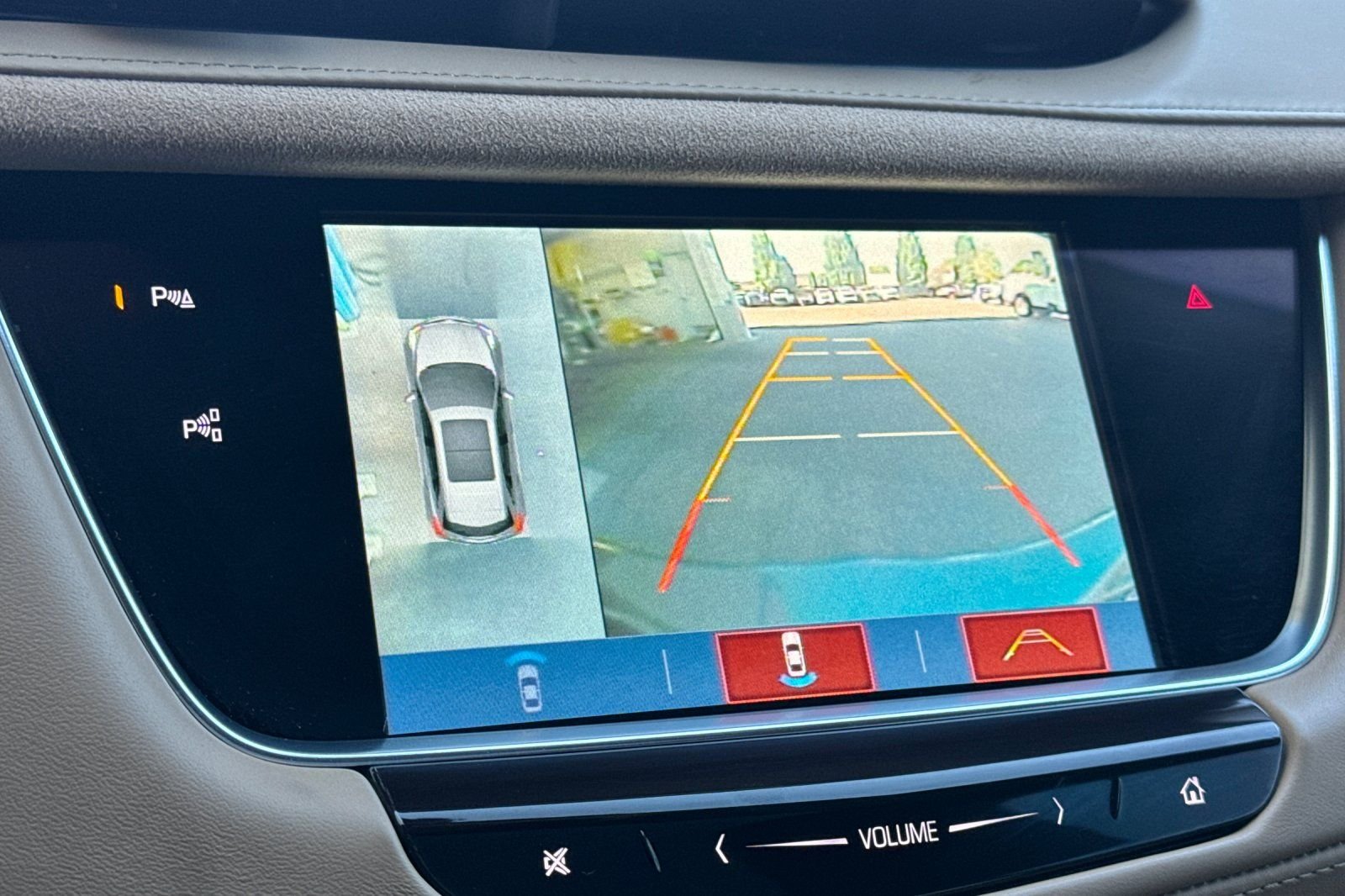 Used 2019 Gray Cadillac Platinum image 23