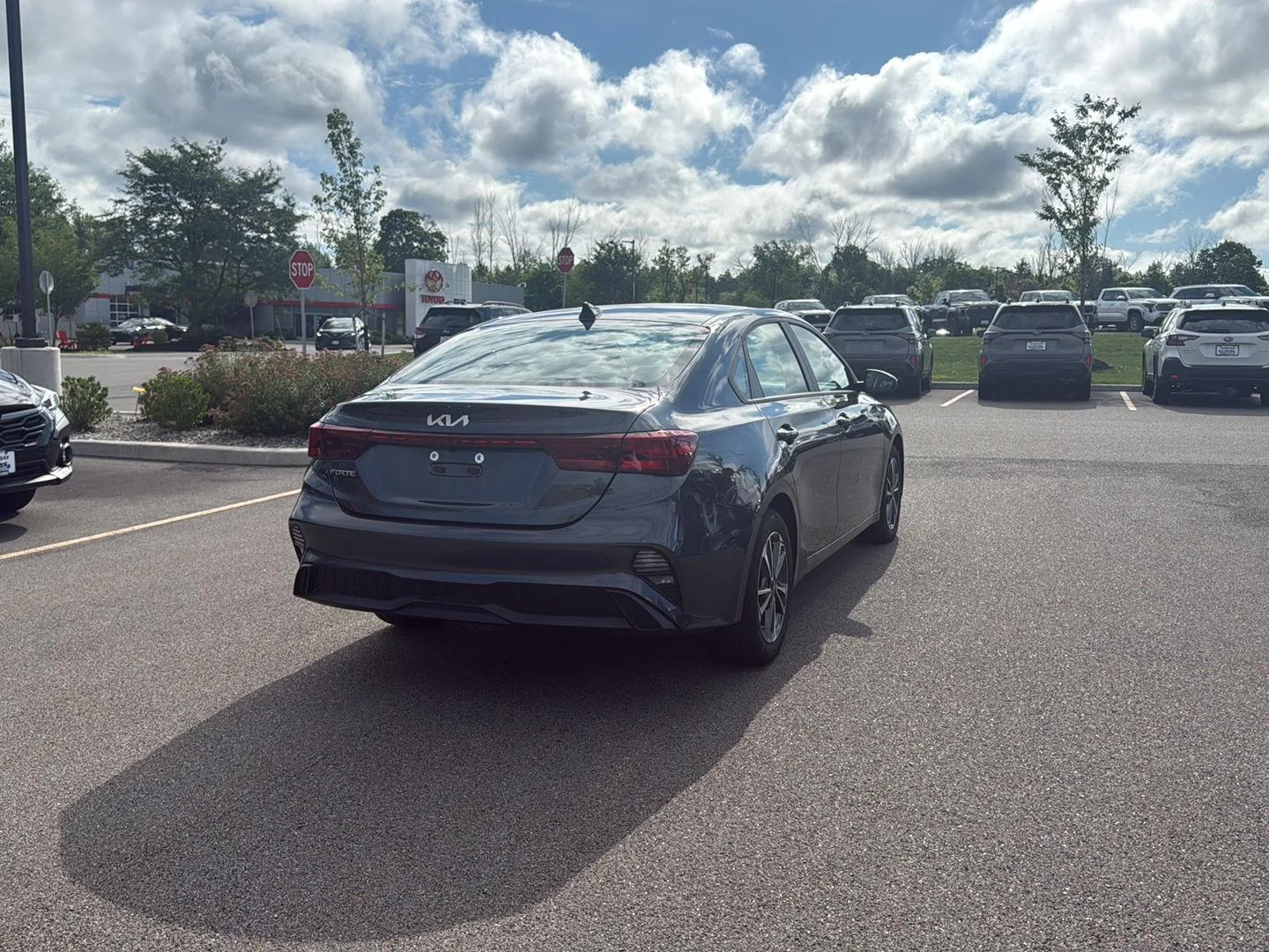 Used 2023 Gravity Gray Kia LXS image 3