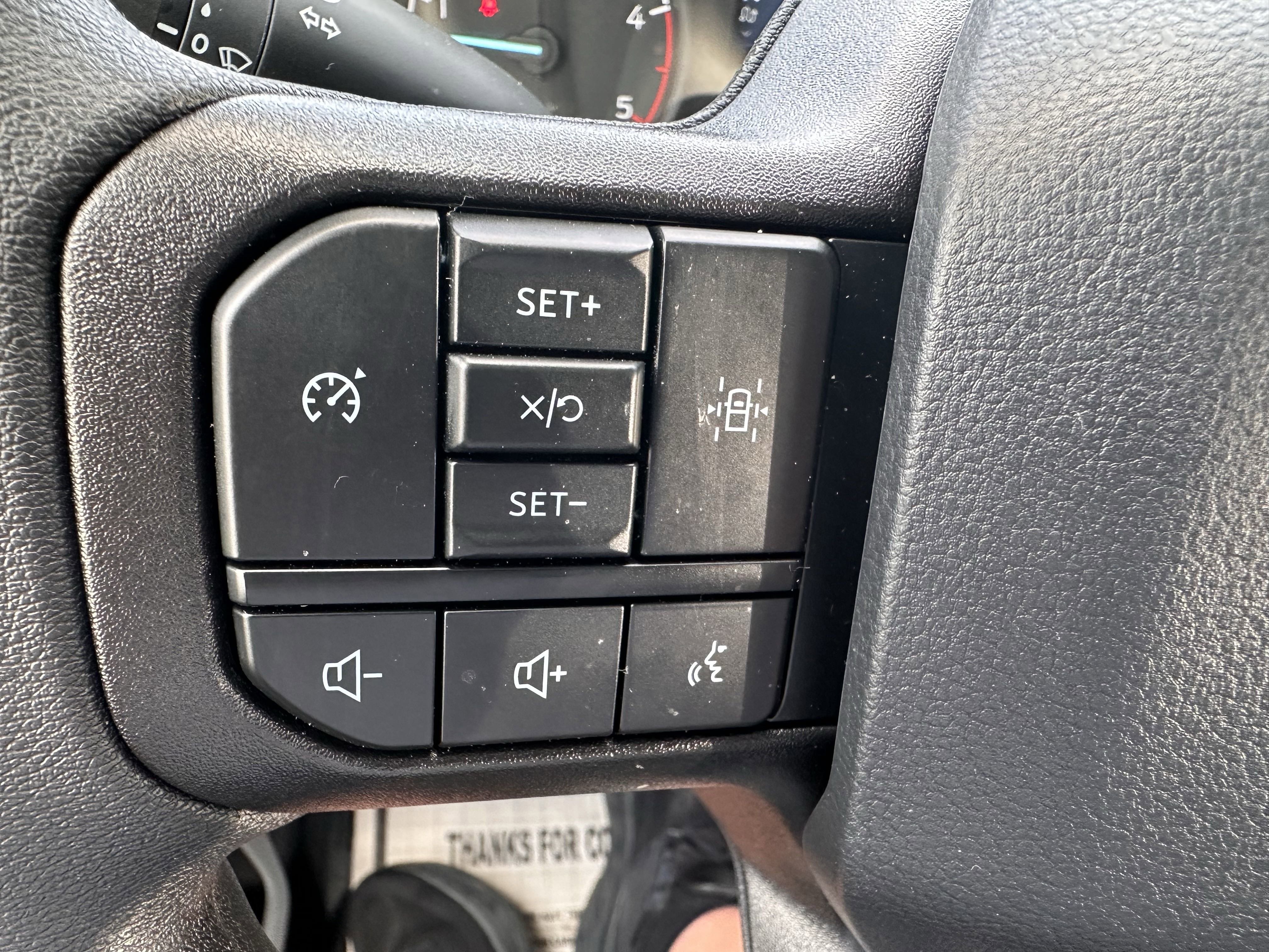 2025 Ford F-350 Super Duty Chassis Cab XL - Photo 19