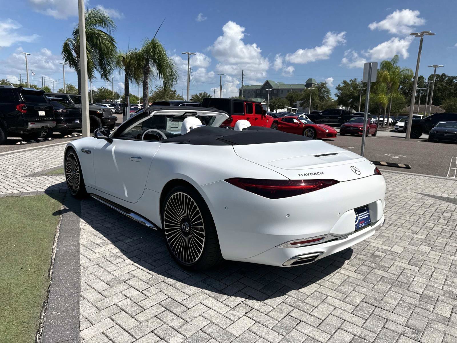 New 2027 Moonlight White Mercedes-Benz Maybach  680 Monogram Series Roadster image 4