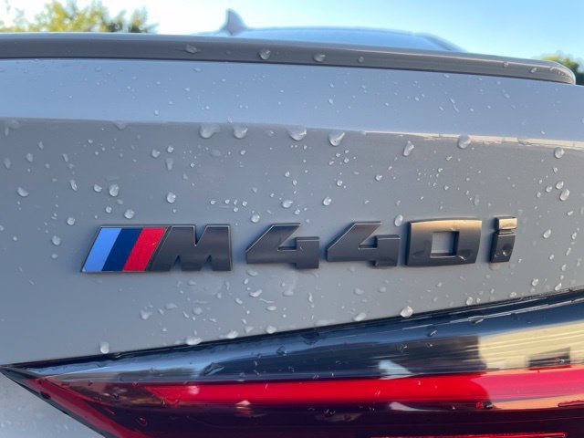 Used 2022 Gray BMW M440i xDrive image 5