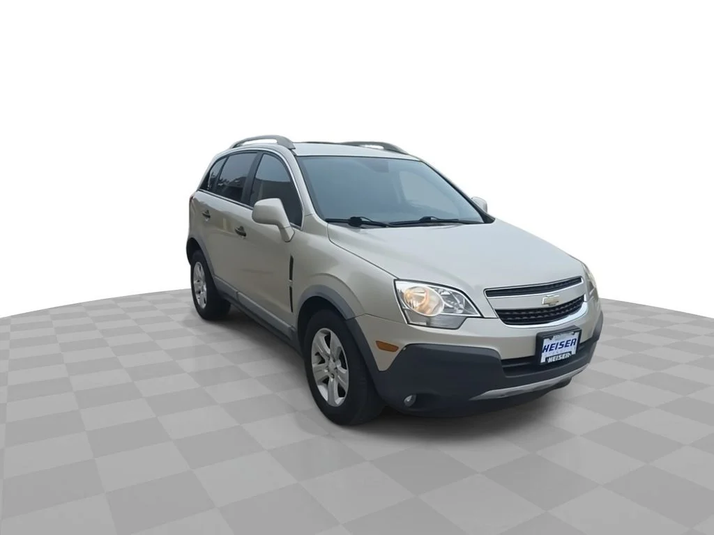 Used 2013 Gold Chevrolet 2LS image 2