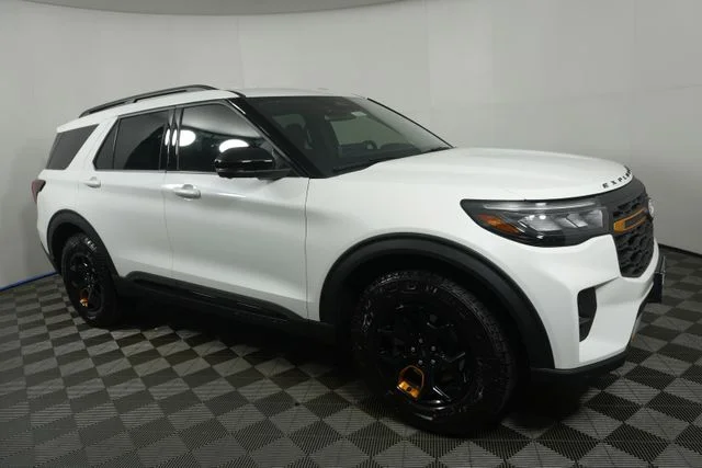 New 2027 Star White Metallic Tri-Coat Ford Tremor® image 1