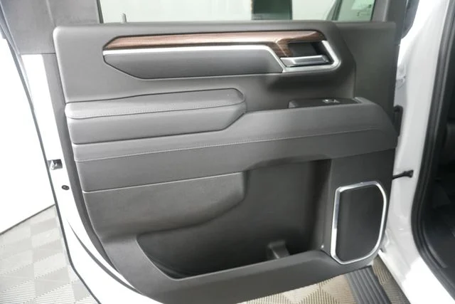Certified Used 2025 Summit White Chevrolet LT image 37