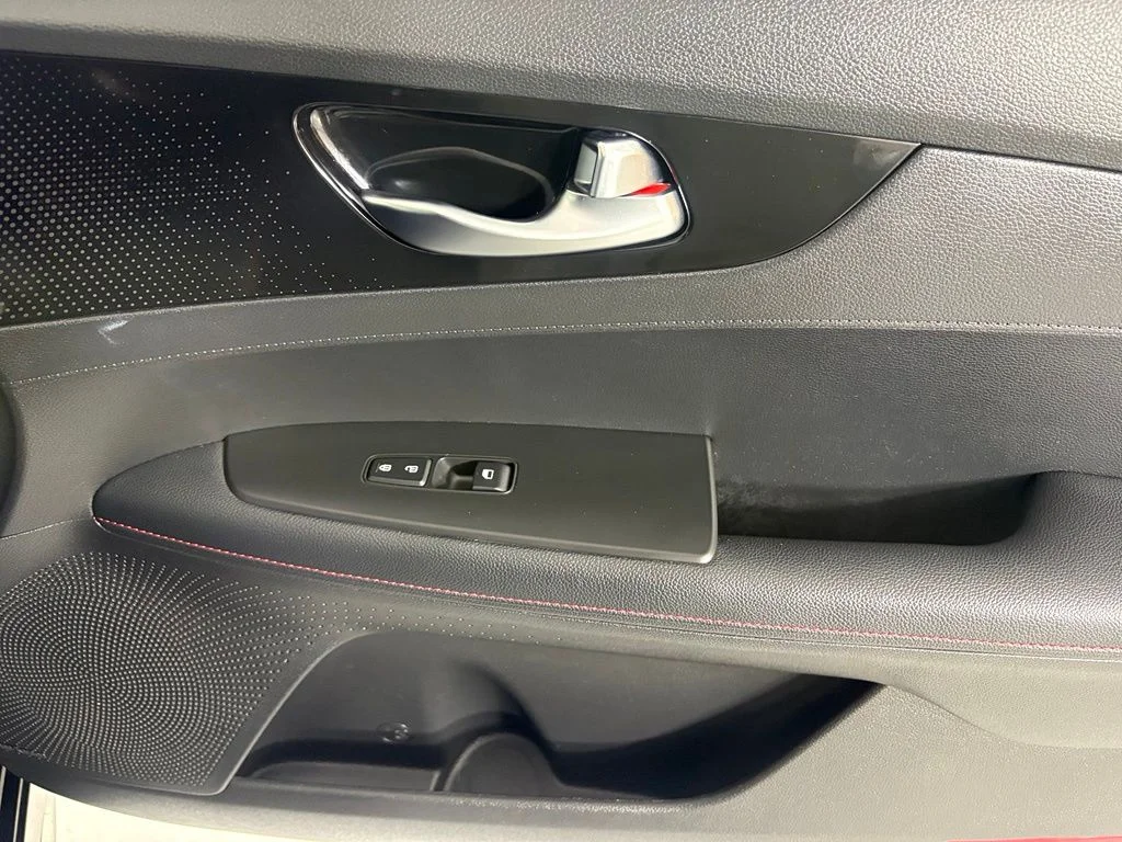 Used 2023 Black Kia GT image 12