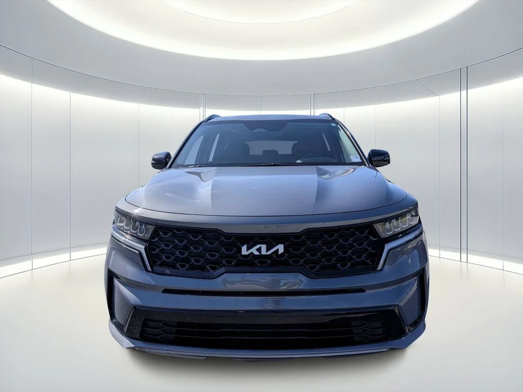 Used 2023 Silver Kia SX image 9