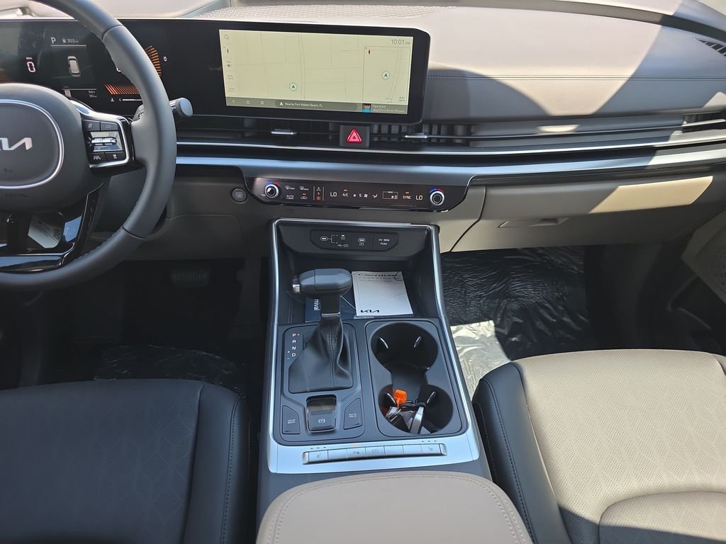 New 2026 Aurora Black Pearl Kia LXS image 16