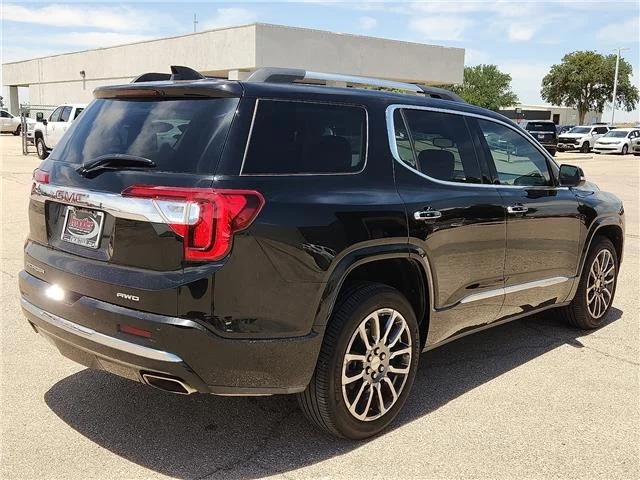 Used 2020 Black GMC Denali All-wheel Drive image 4