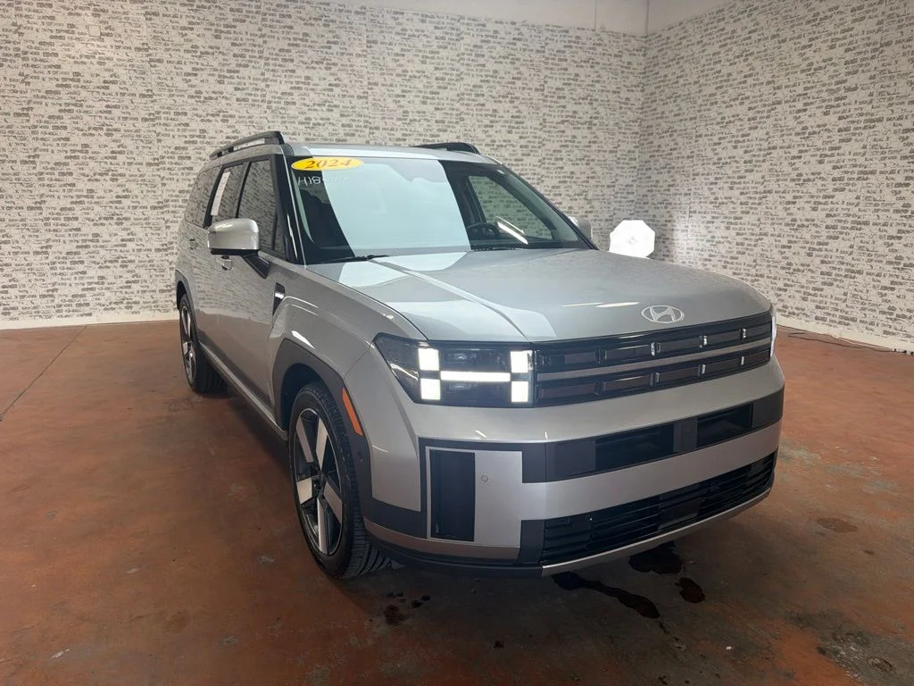Used 2024 Shimmering Silver Hyundai Limited image 1