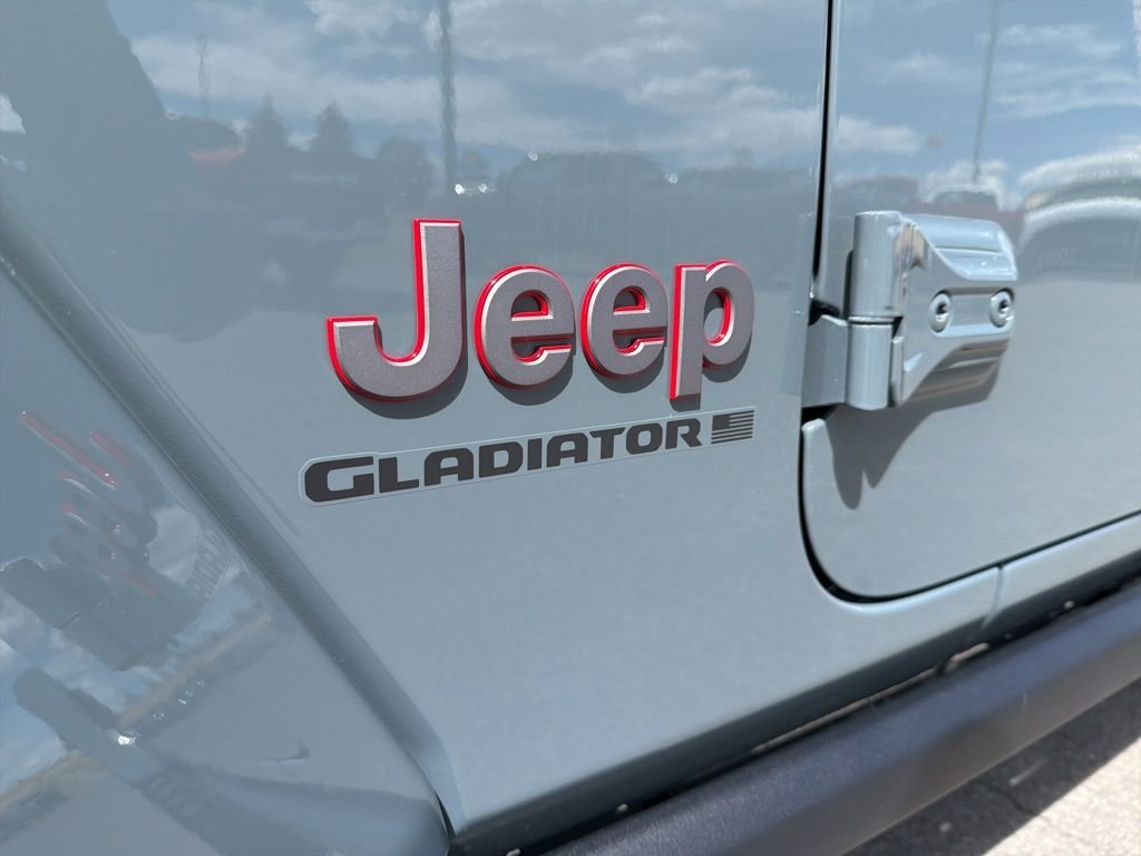 New 2026 Anvil Clear-Coat Exterior Paint Jeep Rubicon X image 54