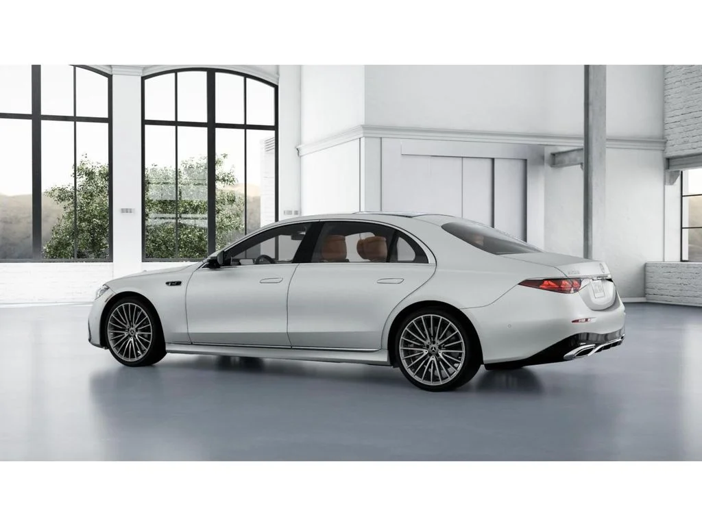 New 2027 White Mercedes-Benz S 580 image 31