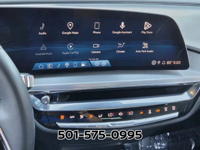 Used 2024 Green Cadillac Luxury image 24
