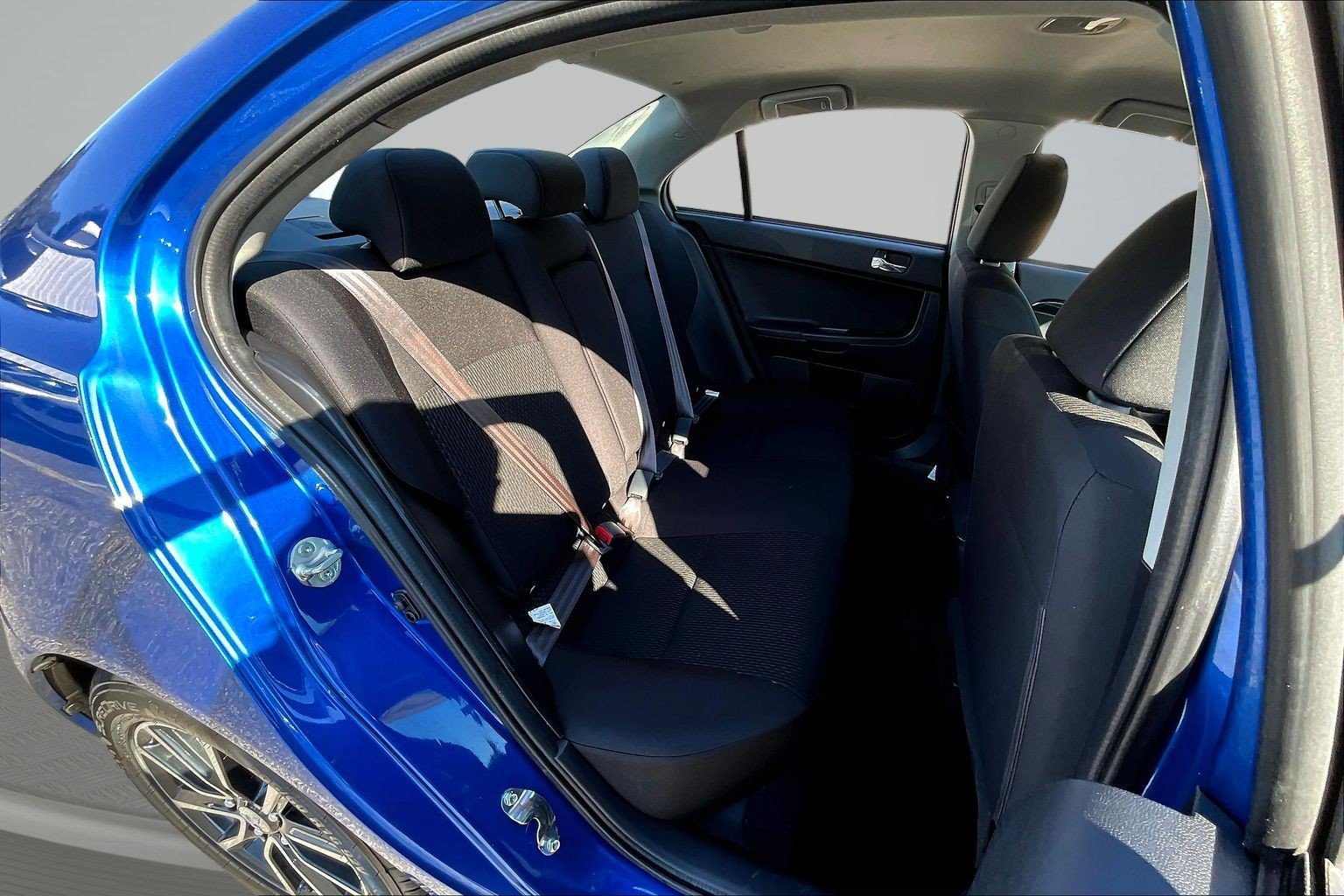 Used 2017 Blue Mitsubishi ES image 21