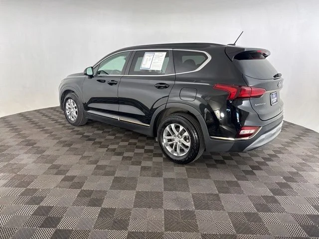 Used 2019 Black Hyundai SE image 8