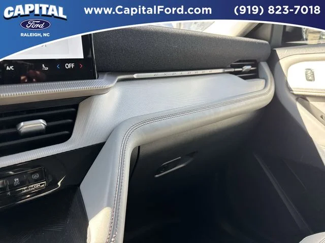 Used 2025 Gray Ford Active image 29