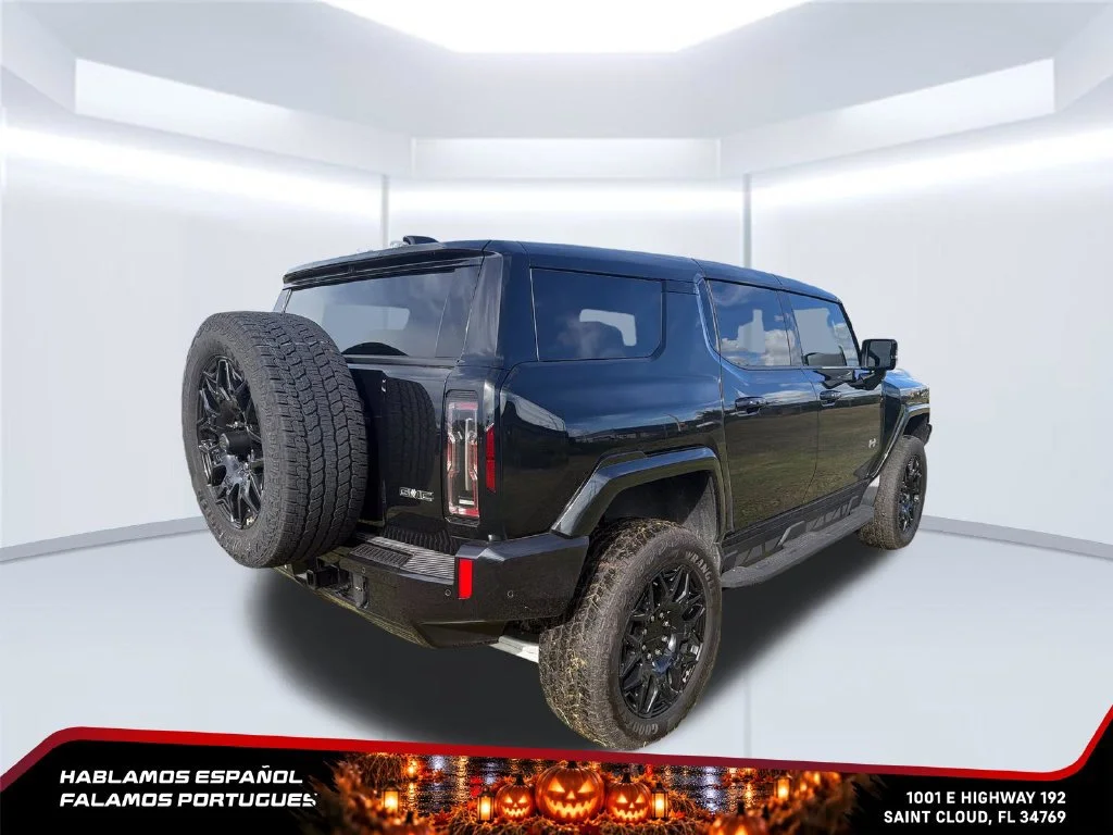 Used 2026 Void Black GMC 2X image 5