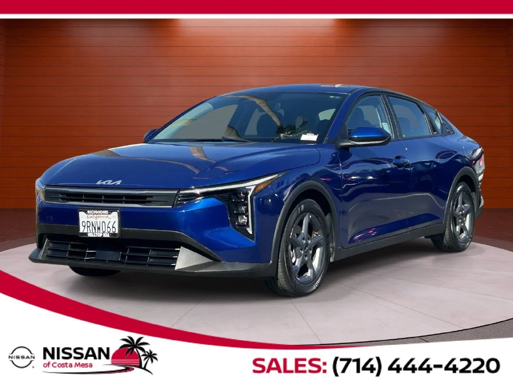 Used 2025 Deep Sea Blue Kia LXS image 1