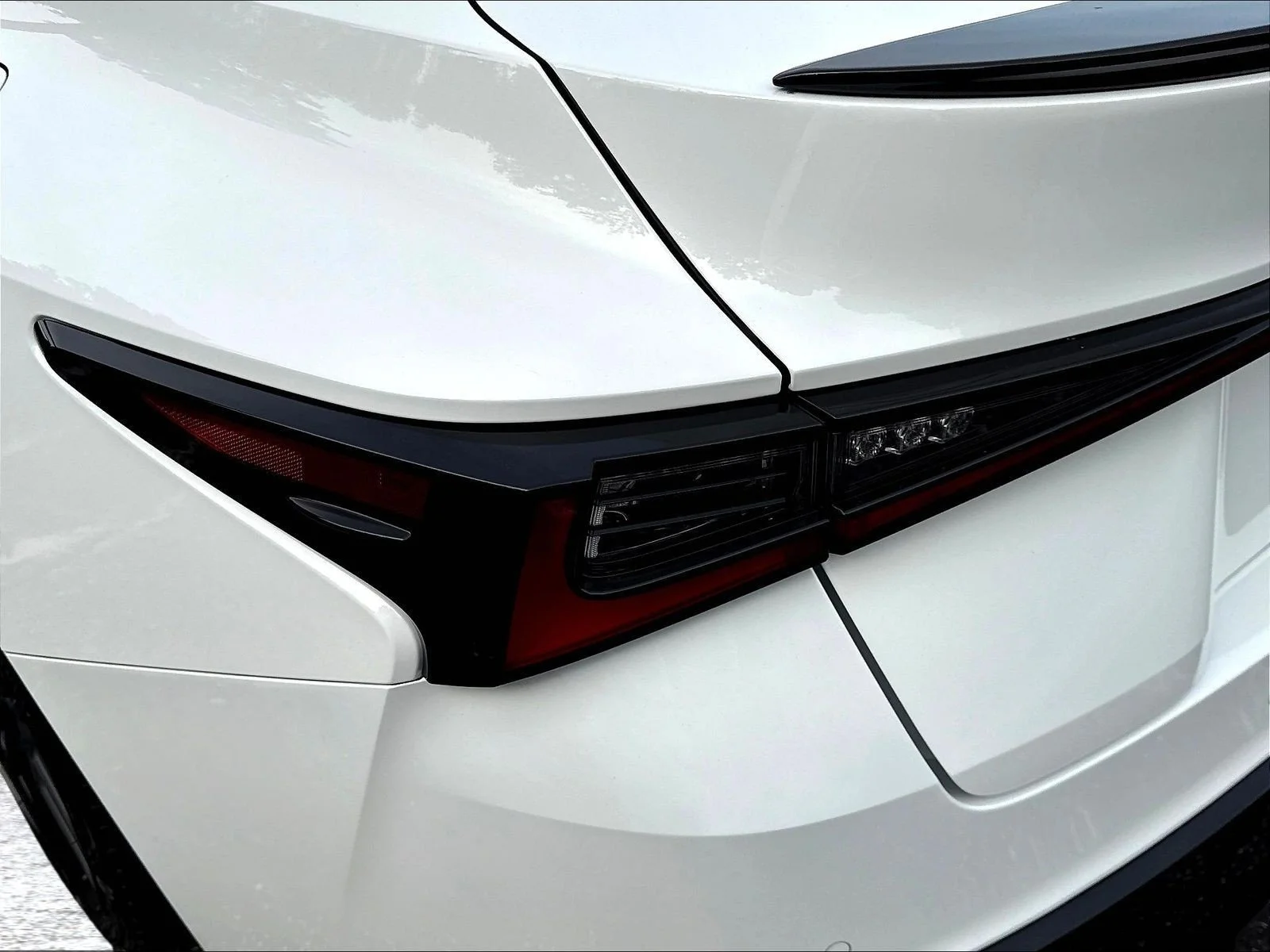 Certified Used 2024 White Lexus  image 25