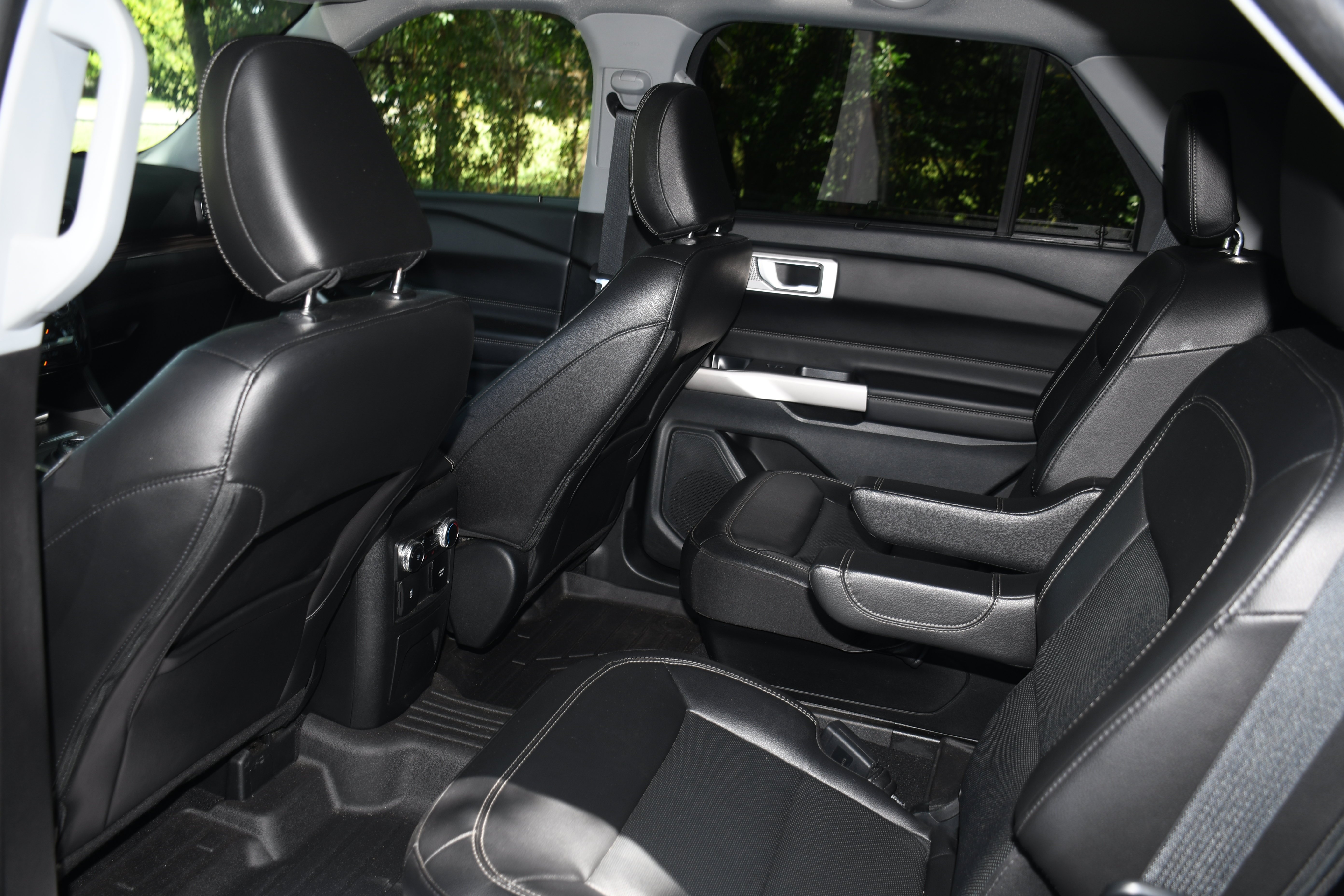 Used 2023 Black Ford Limited image 16