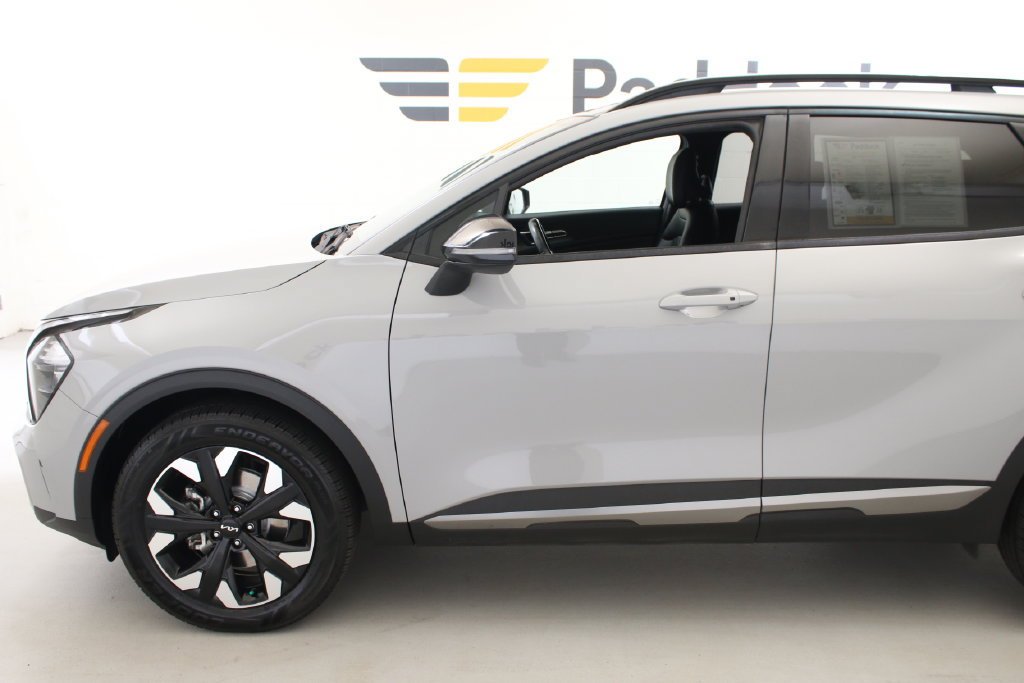 Used 2023 Gray Kia X-Line image 4