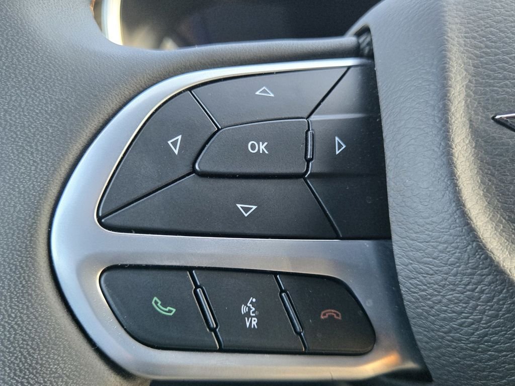 Used 2023 Bright White Clearcoat Chrysler Hybrid Pinnacle image 19