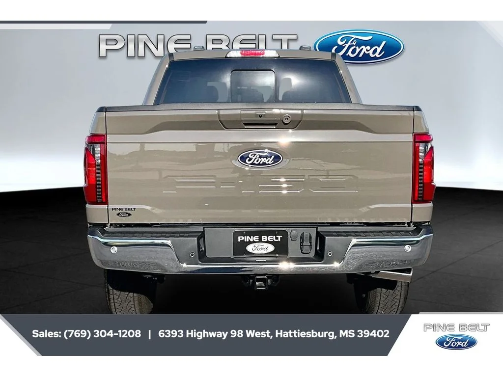 New 2026 Marsh Gray Ford XLT image 4