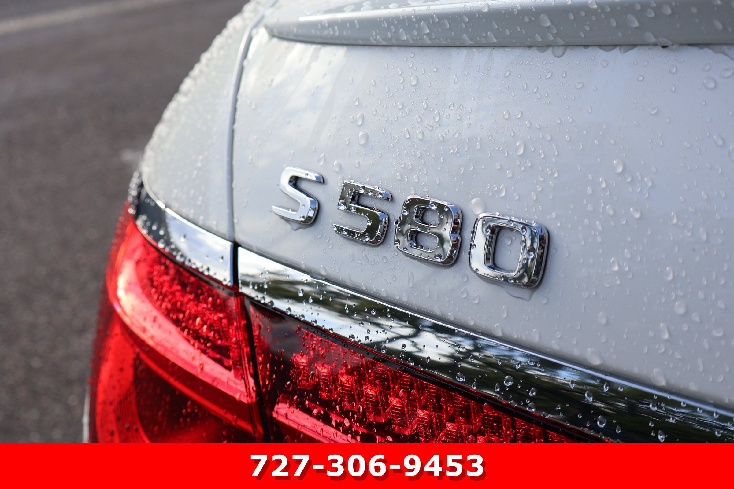 Certified Used 2023 MANUFAKTUR Diamond White Mercedes-Benz S 580 image 9