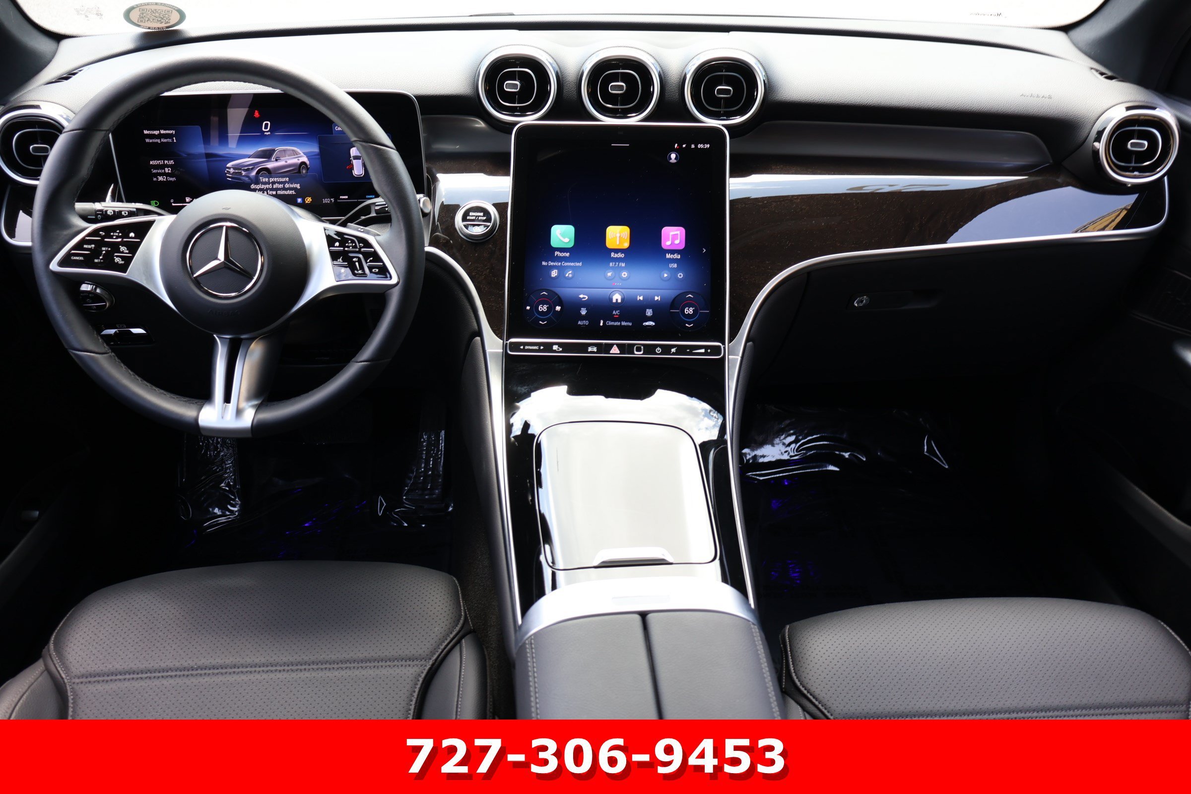 Certified Used 2025 Polar White Mercedes-Benz GLC 300 image 20