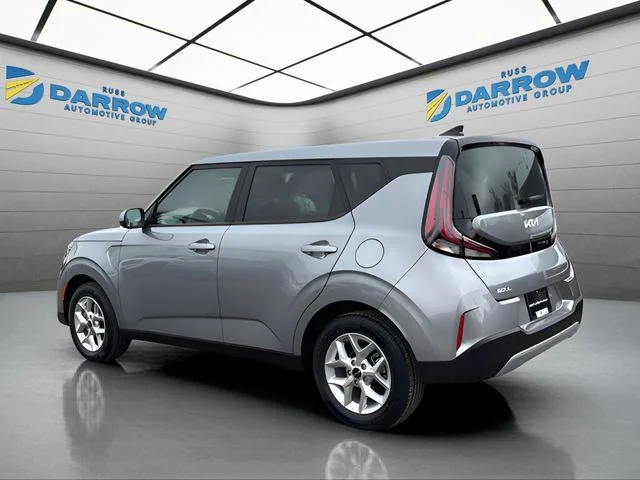 Used 2025 Silver Kia LX image 3