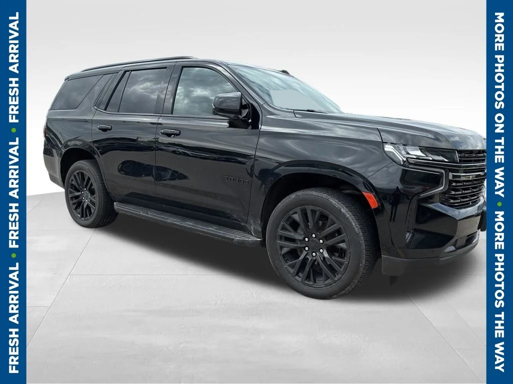 Used 2021  Chevrolet RST image 1
