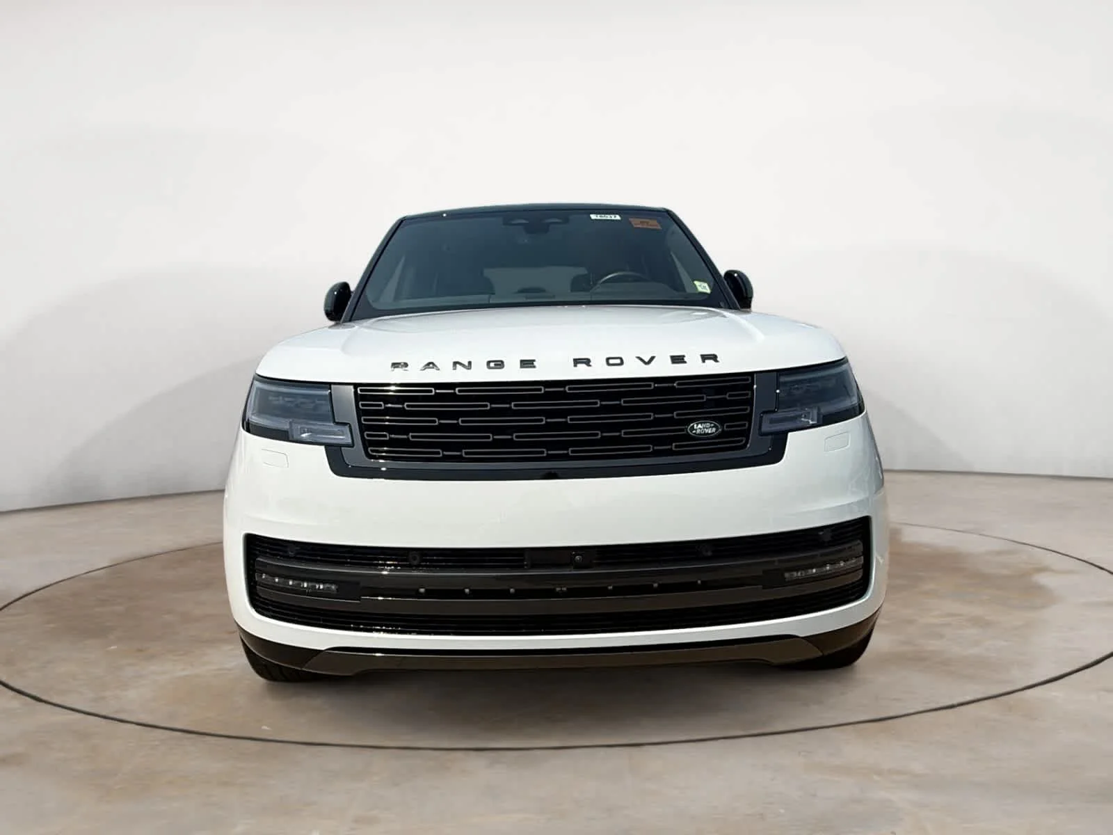 New 2026 Fuji White Land Rover P550e SWB image 8