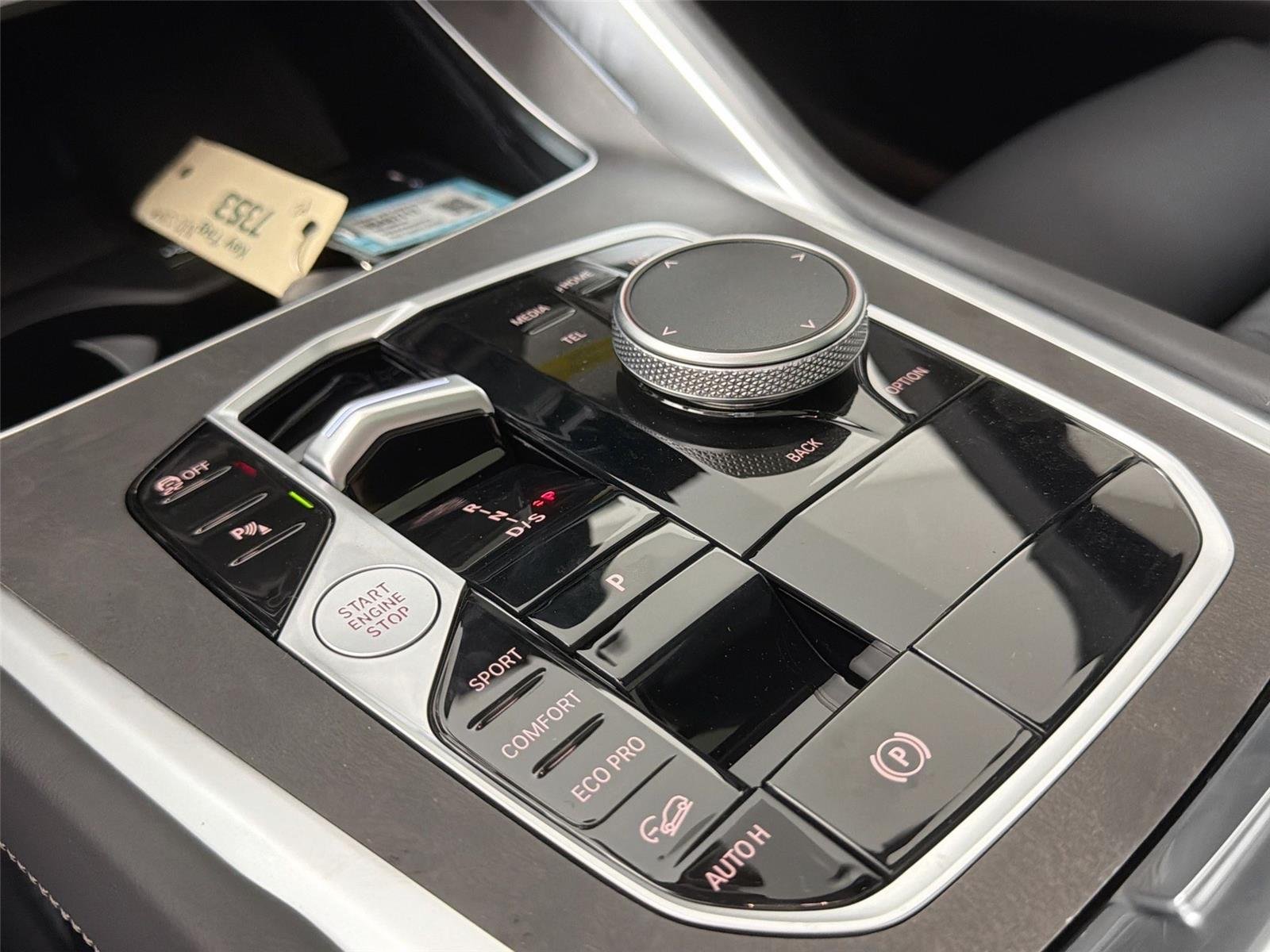 New 2027 Black Sapphire Metallic BMW M60i image 15