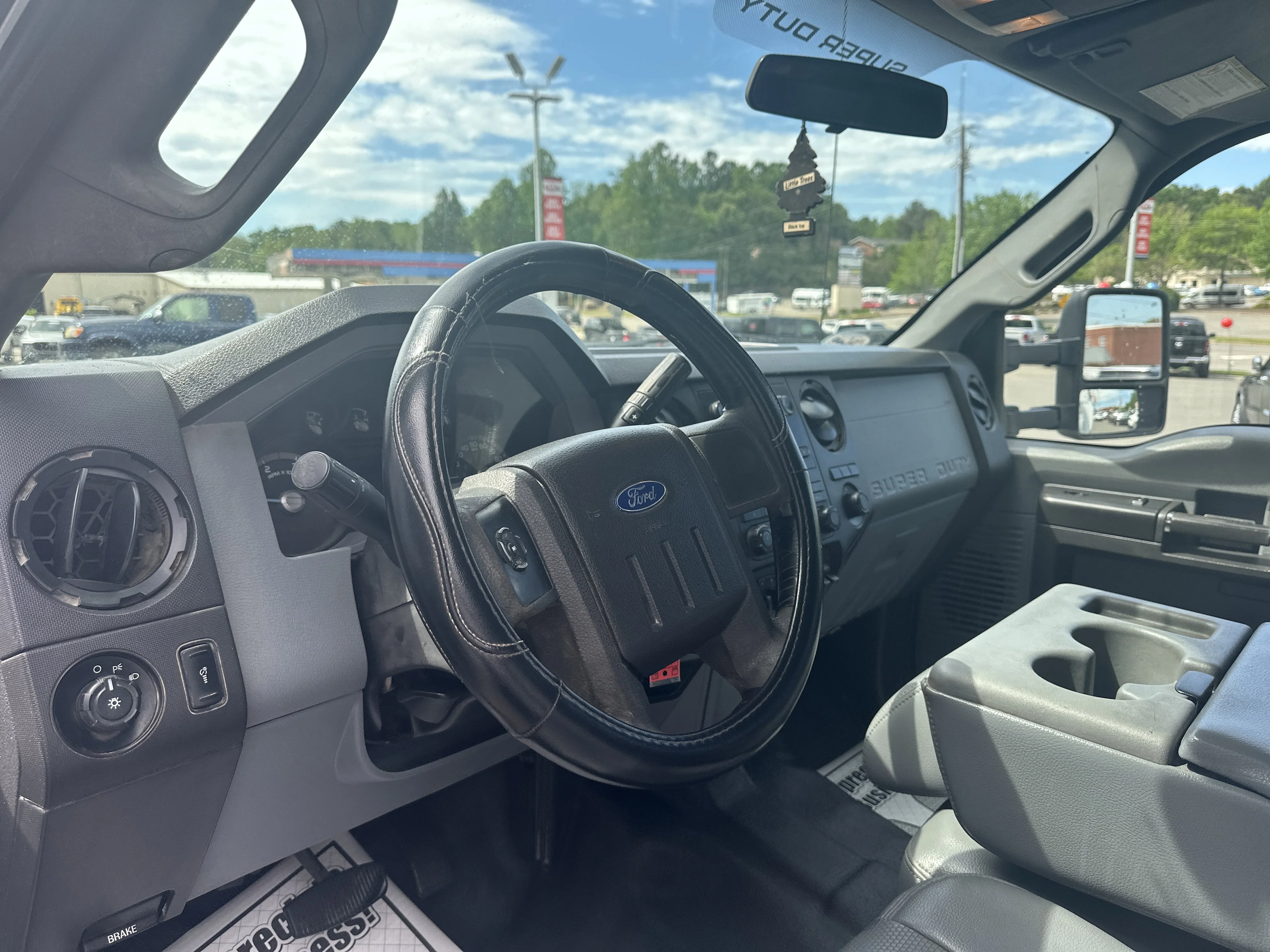 Used 2014  Ford  image 16