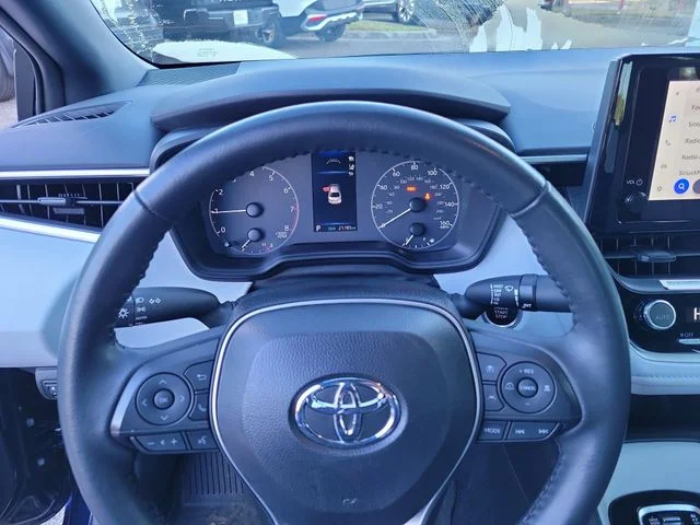 Used 2024  Toyota SE image 18