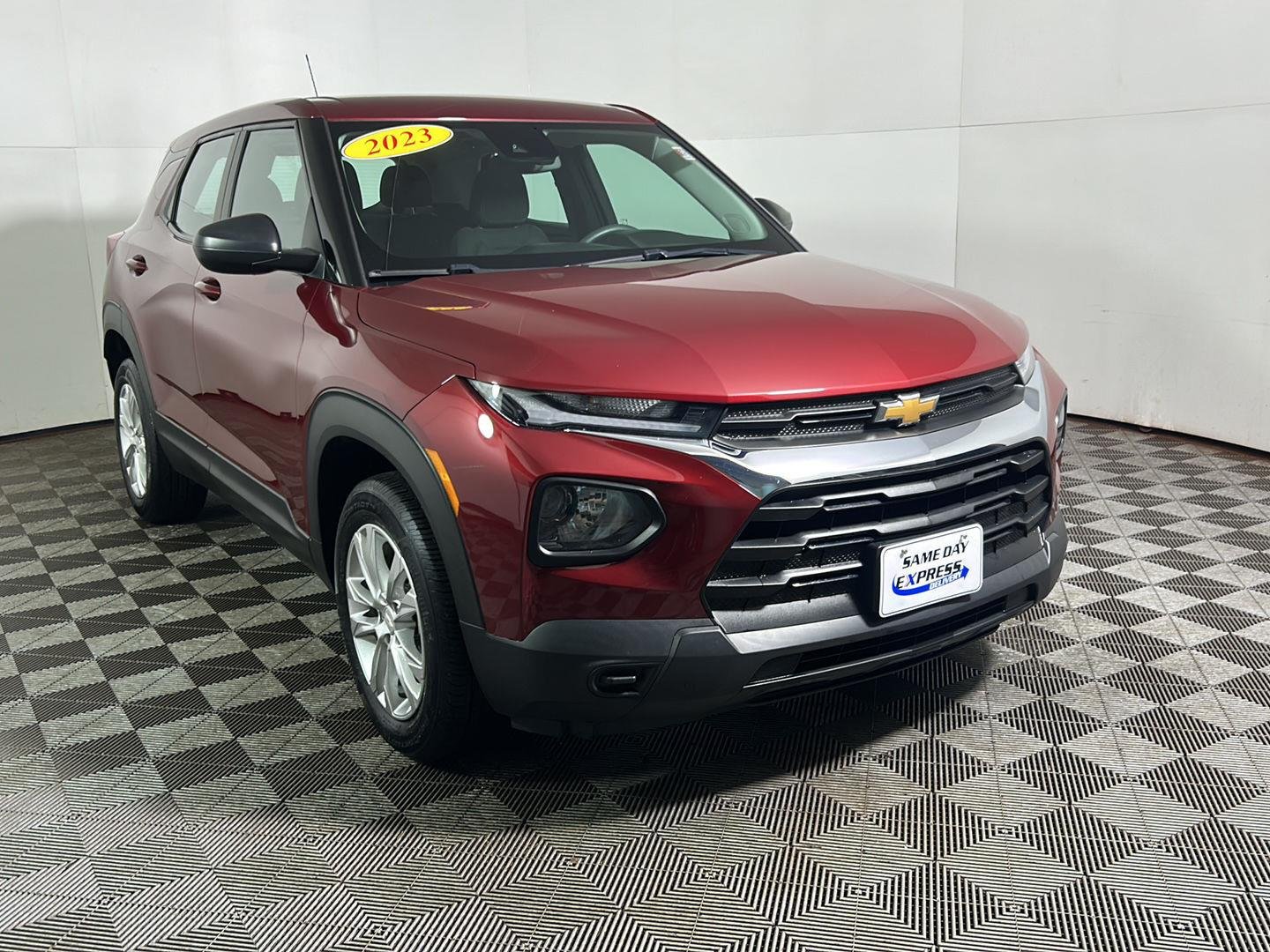 Used 2023 Crimson Metallic Chevrolet LS image 4
