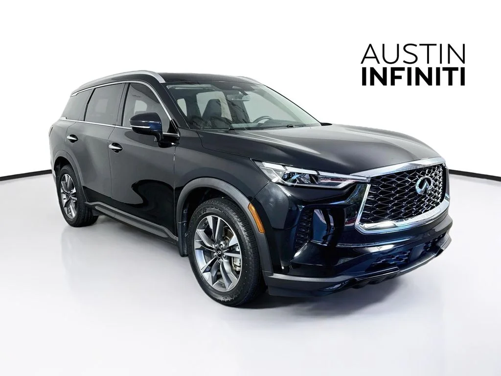 Certified Used 2023 Black INFINITI LUXE image 1