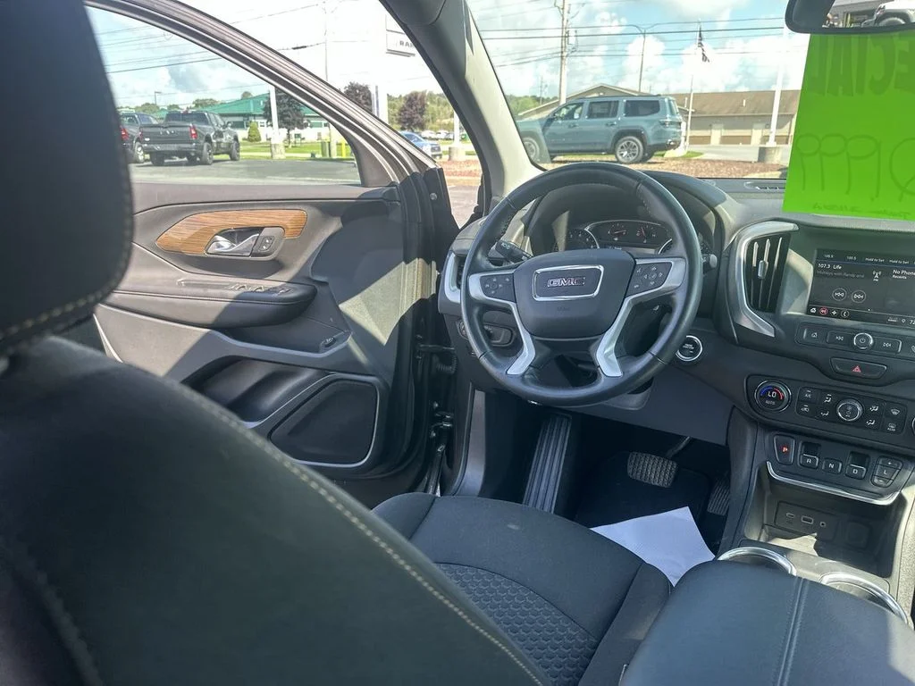 Used 2020 Gray GMC SLE image 15