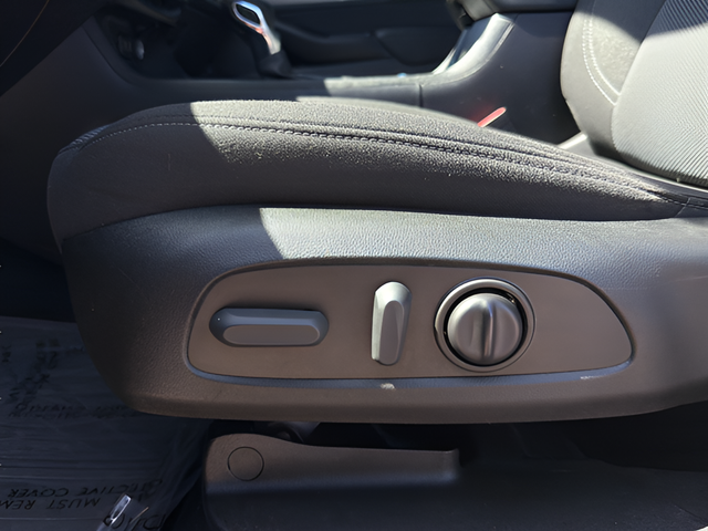 Used 2022 Black Chevrolet LT image 25