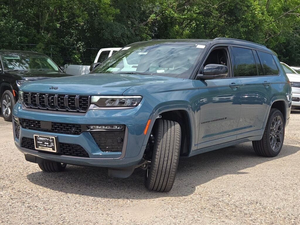 New 2026 Steel Blue Exterior Paint Jeep Summit image 5