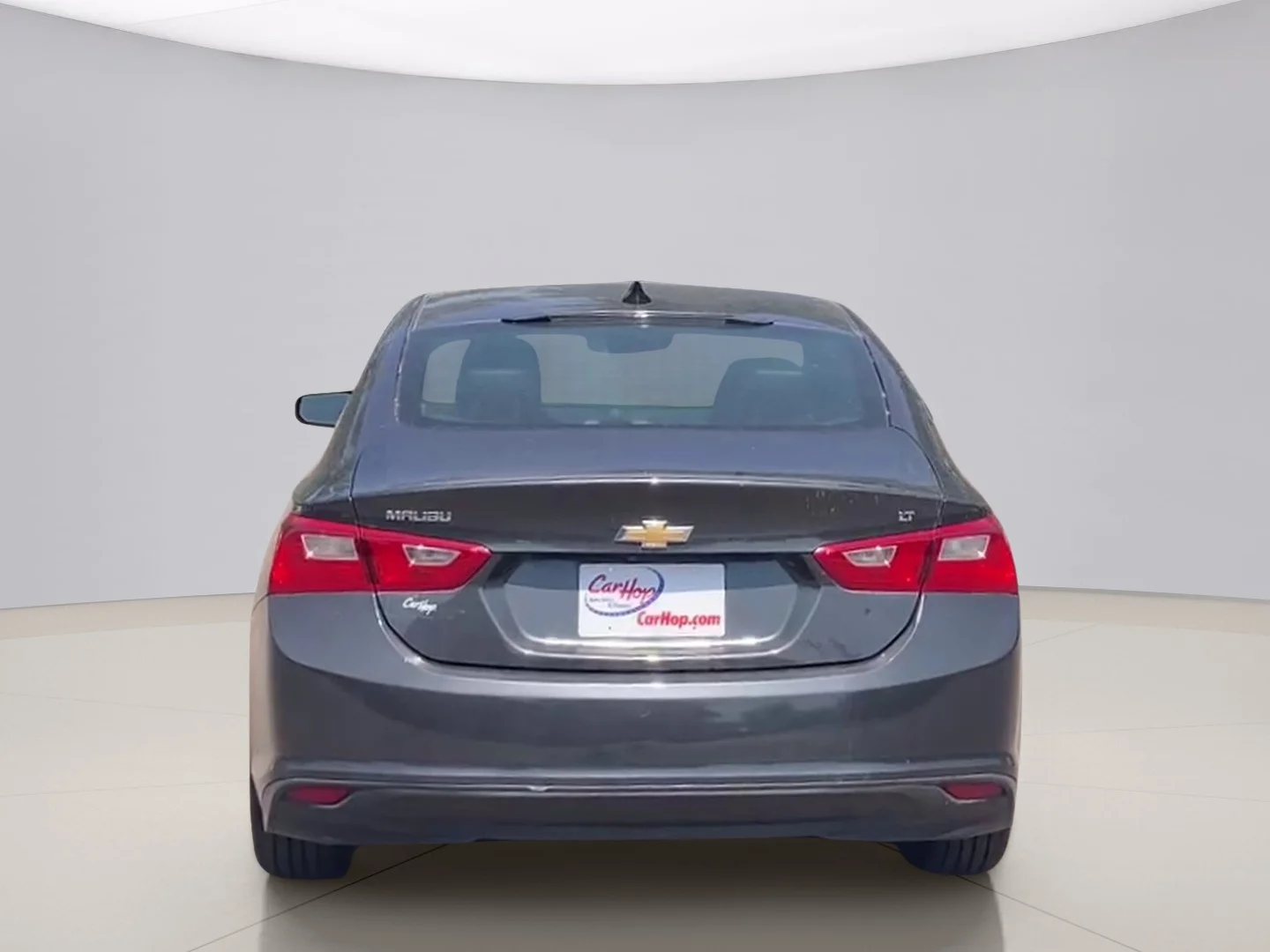 Used 2017 Gray Chevrolet 1LT image 4