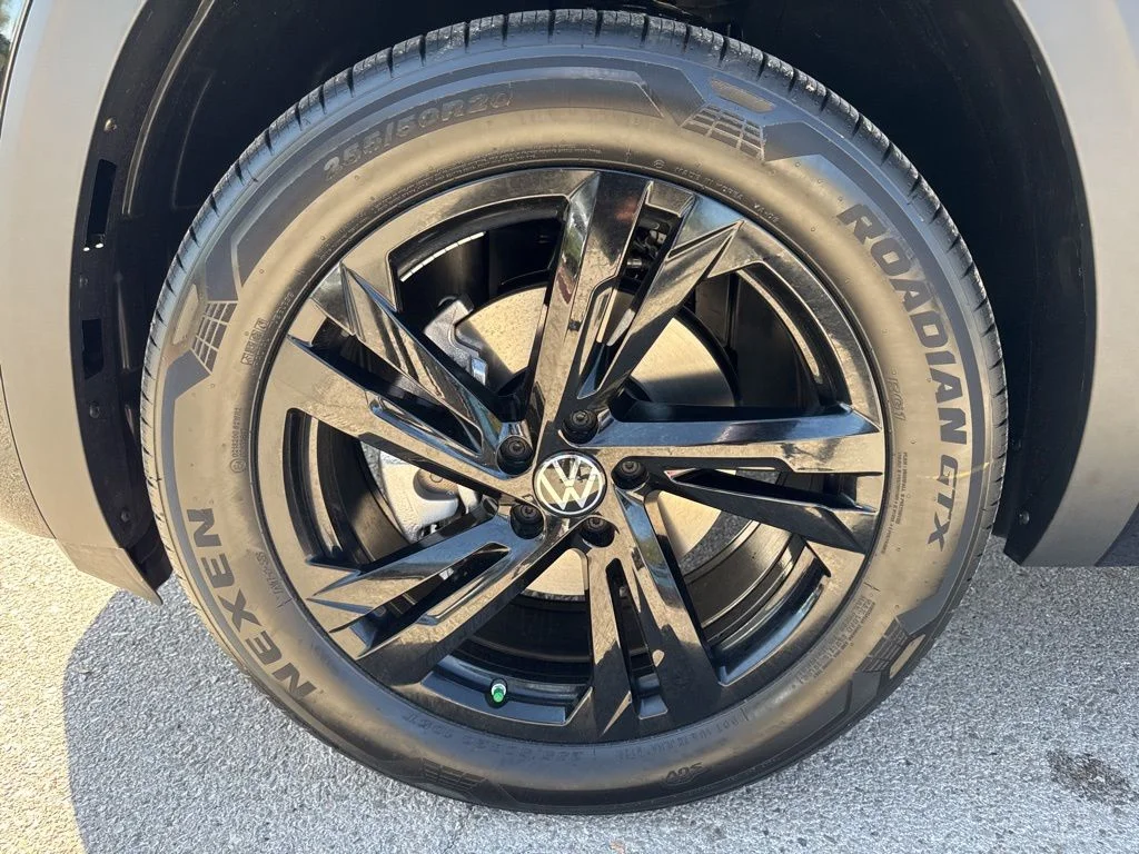2026 Volkswagen Atlas Cross Sport SEL R-LINE - Photo 9