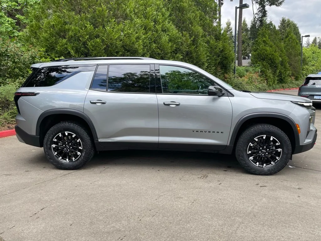 Used 2025 Sterling Gray Metallic Chevrolet Z71 image 4