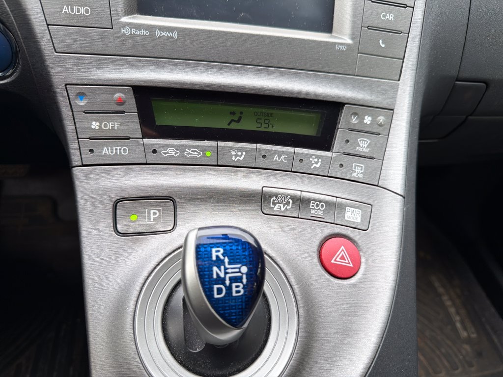 Used 2015 Gray Toyota Base image 11