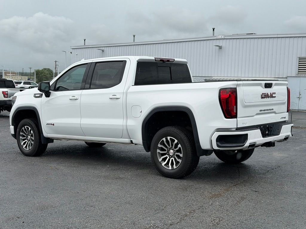 Used 2022 White GMC AT4 image 7