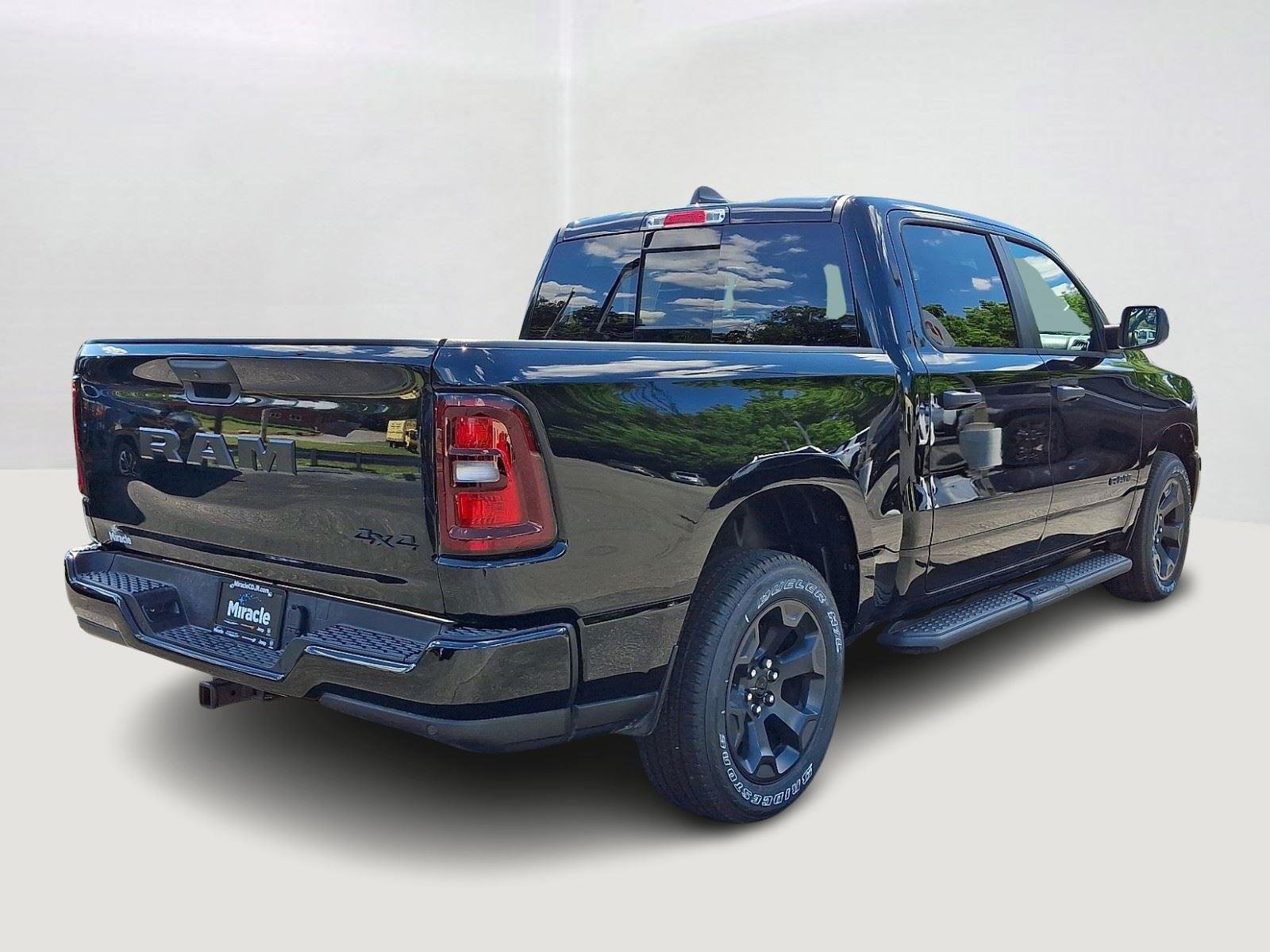New 2026 Diamond Black Crystal Pearl-Coat Exterior Paint RAM Express image 3